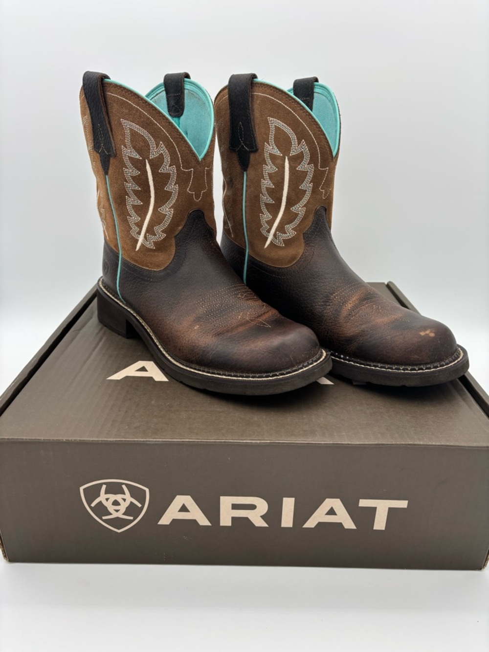 Ariat Brown Leather Western Boots with Turquoise trim women’s 11B